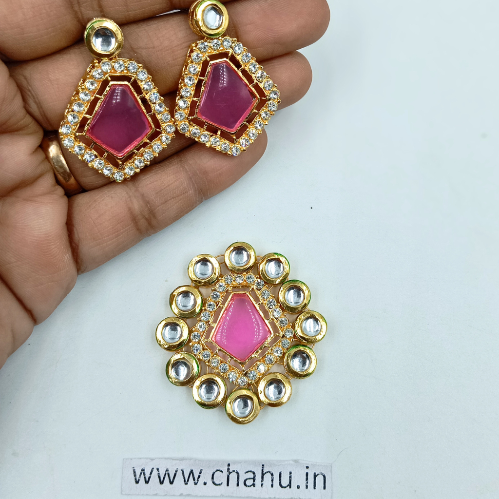 Pink Kundan Pendant With Earrings
