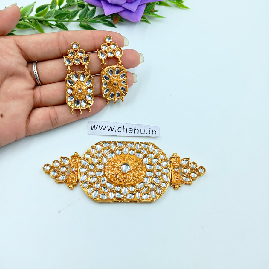 pendent with earrings