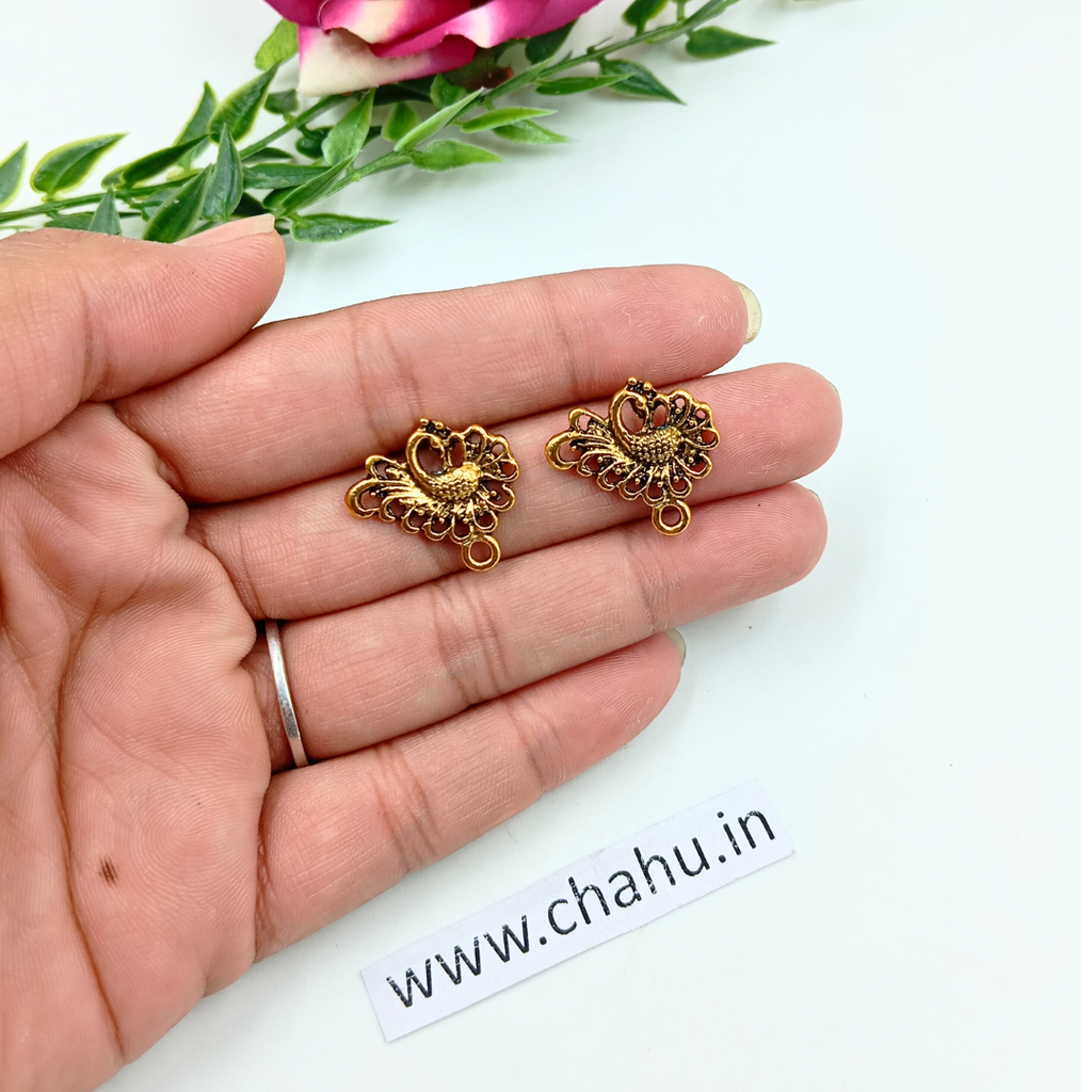 stud earrings