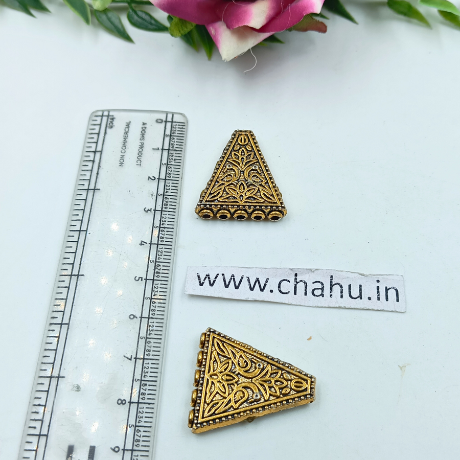 Golden Triangular 5 Hole Connector -  Pack Of 20 Pieces