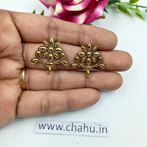 Antique Flower Design Round Studs - 100 Gram