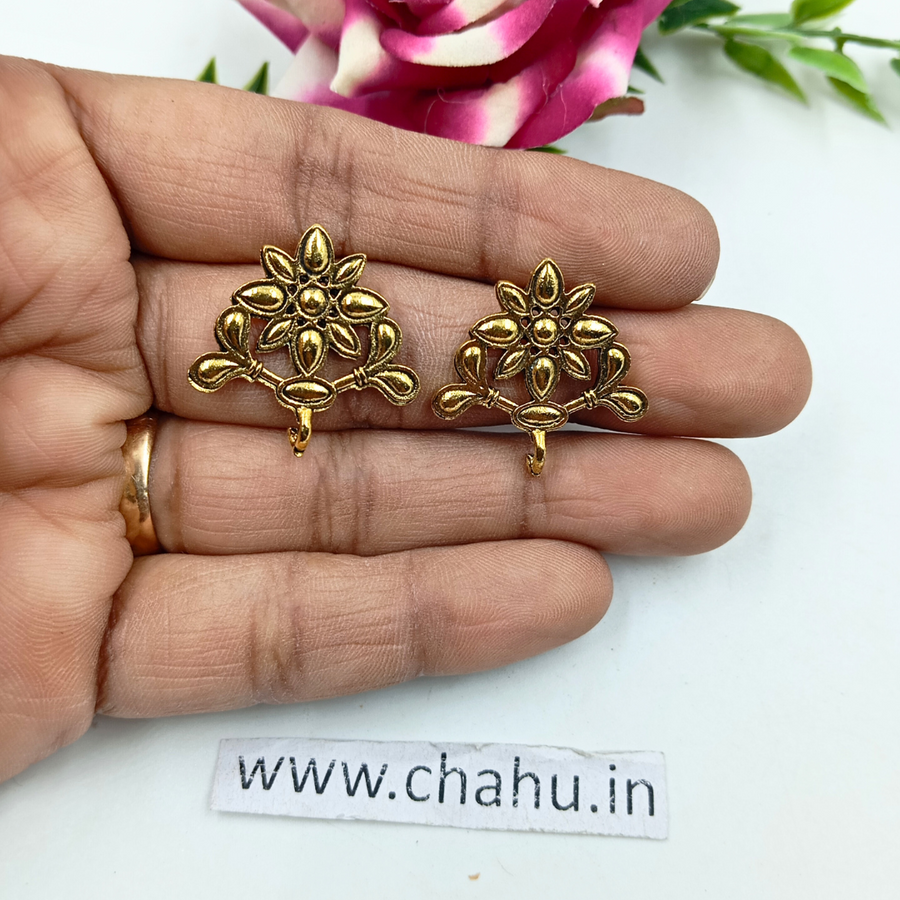 Antique Flower Design Round Studs - 100 Gram