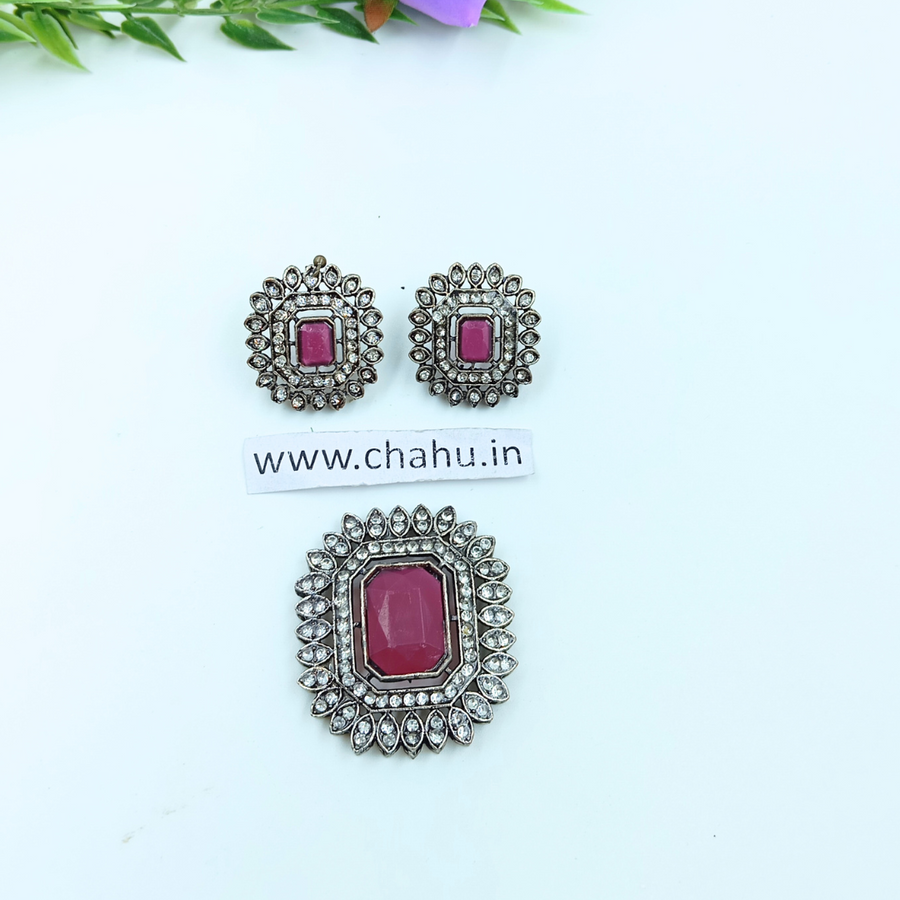 pendent with earrings